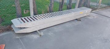 Oprijplaten - oprijrampen beschikbaar voor biedingen