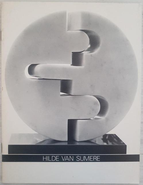 Hilde van Sumere - Skulpturen - 1976 - Belgisches Haus Köln, Boeken, Kunst en Cultuur | Beeldend, Zo goed als nieuw, Beeldhouwkunst