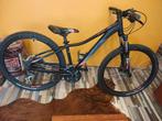 VTT Cube access 27.5 taille XS, Fietsen en Brommers, Ophalen, Zo goed als nieuw