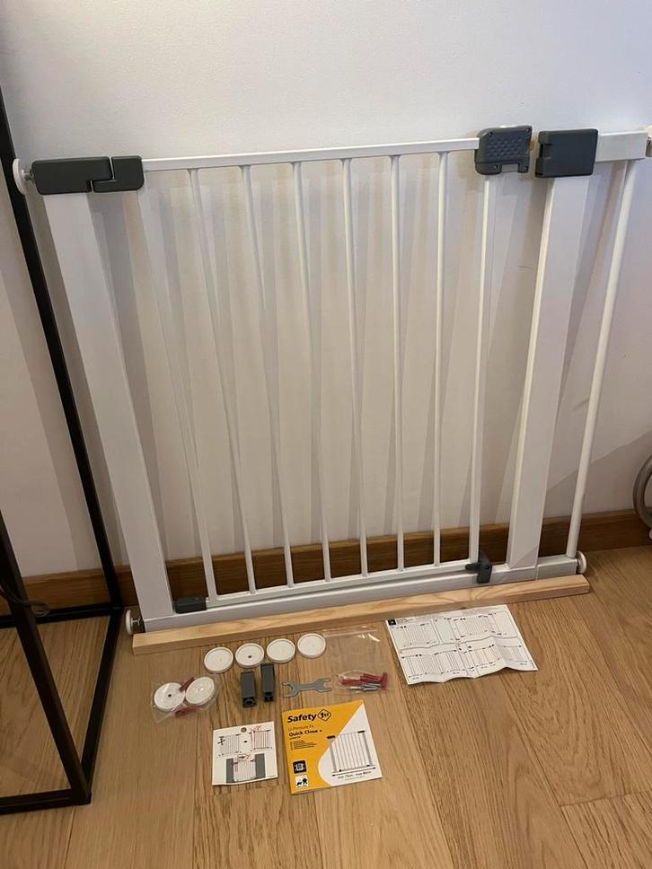 Traphekje: compleet, veilig, verstelbaar zonder boren!, Kinderen en Baby's, Traphekjes, Zo goed als nieuw, Ophalen of Verzenden
