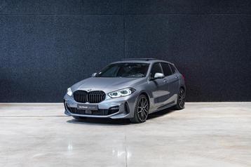 BMW 1-serie 118i A M-SPORT - PANO - HEAD UP - LEDER - SCHADO beschikbaar voor biedingen
