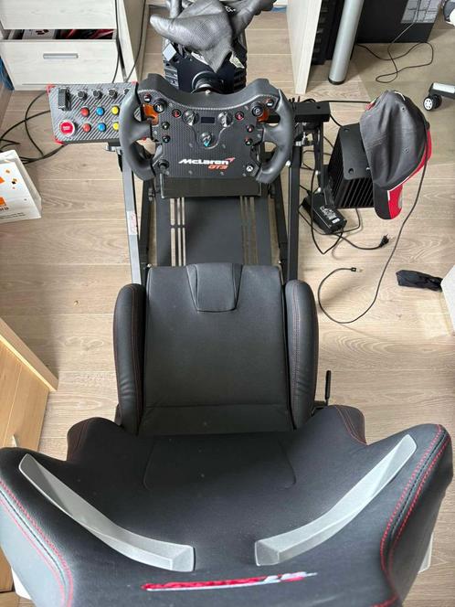 Simracing GTOmega Apex Wheelstand + Apex Rear Seat Frame + R, Computers en Software, Overige Computers en Software, Zo goed als nieuw