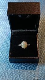 Verstelbare sterling zilveren ring met prachtig opaal, Handtassen en Accessoires, Ringen, Nieuw, Met edelsteen, Ophalen of Verzenden