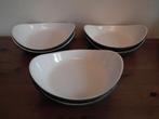 6 petits plats Pyrex. Coloris gris & blanc (19 x 17 x 3 cm), Comme neuf, Autres types, Autres matériaux, Autres styles