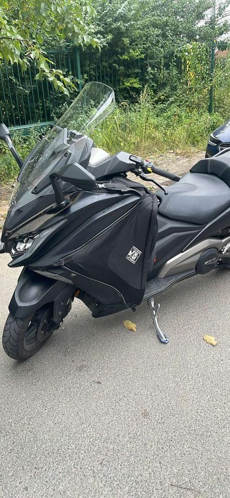 Kymco ak 550, Fietsen en Brommers, Scooters | Kymco, Zo goed als nieuw, Overige modellen, Benzine, Ophalen
