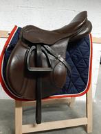 Springzadel 17,5inch boommaat 27, Dieren en Toebehoren, Paarden en Pony's | Zadels, Ophalen, Zo goed als nieuw, Springen