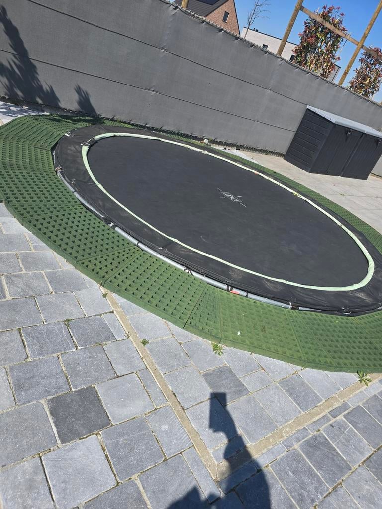GRATIS EXIT Silhouette inground trampoline ø427cm, Enfants & Bébés, Jouets | Extérieur | Trampolines, Enlèvement