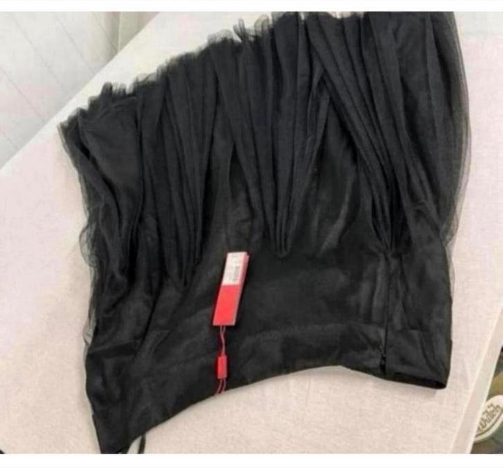 Jupe trapèze noire Monsoon maille mousseline soie L plissée, Vêtements | Femmes, Jupes, Neuf, Taille 42/44 (L), Noir, Enlèvement ou Envoi