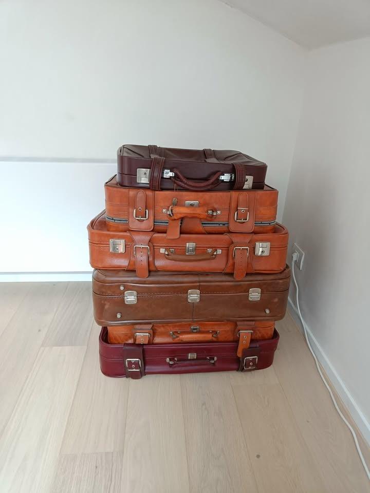 Valise rétro, Collections, Rétro, Enlèvement