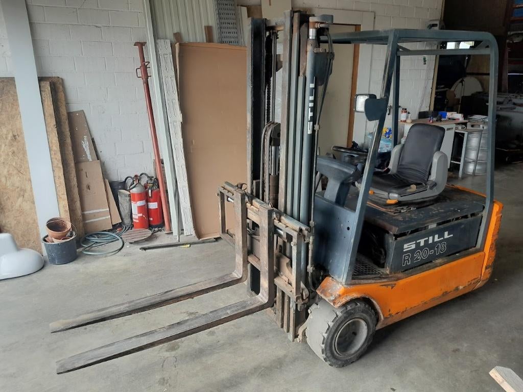 Chariot élévateur Still R20-18 triplex, 4ème fonction, Articles professionnels, Électrique, Chariot élévateur, 1000 à 2000 kg