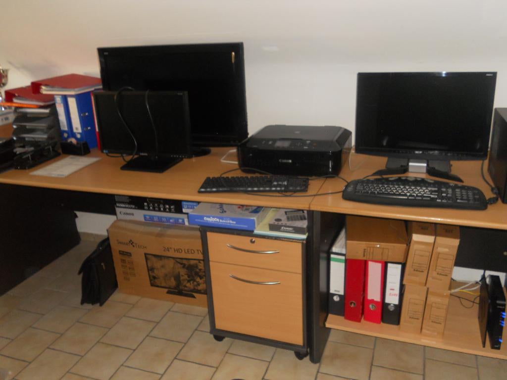 GRAND BUREAU 2 PARTIES + MEUBLE A TIROIRS, Maison & Meubles, Enlèvement, Utilisé