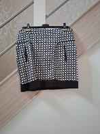 Rok ,mt 44 ,wit ,zwarte print, Kleding | Dames, Rokken, Ophalen of Verzenden, Wit