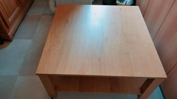 Table basse carrée en chêne clair massif et sur roulettes, Maison & Meubles, Tables | Tables de salon, Utilisé, 50 à 75 cm, 50 à 100 cm