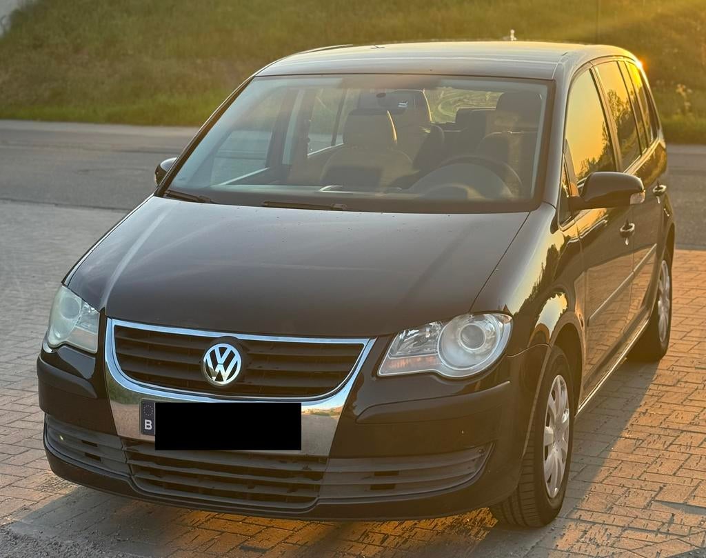 Vw Touran 1.9Tdi 7 places climatisation Navi Towbar Export, Autos, Achat, Attache-remorque, 7 places, Boîte manuelle