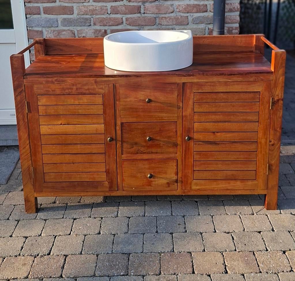 Meuble de salle de bain en teck