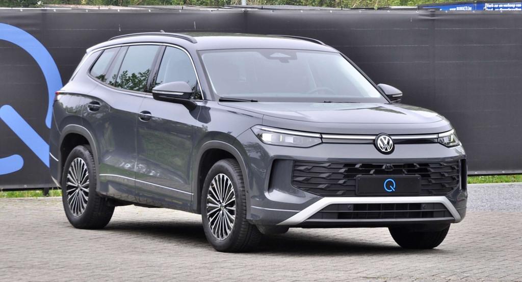 Volkswagen Tayron 1.5 eTSI 7-ZIT 360° CAMERA APPLE CARPLAY, Autos, Volkswagen, Argent ou Gris, Achat, Entreprise, 7 places