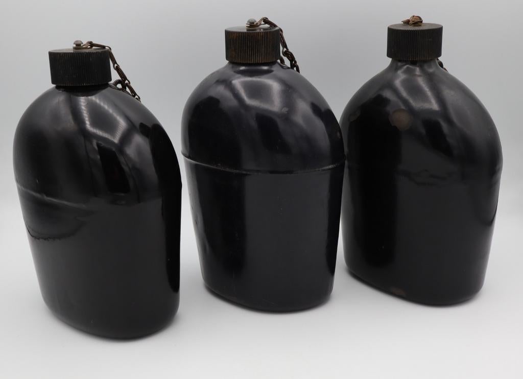 Cantines américaines en émail noir M-1942 de la Seconde Guer, Collections, Objets militaires | Seconde Guerre mondiale, Enlèvement ou Envoi