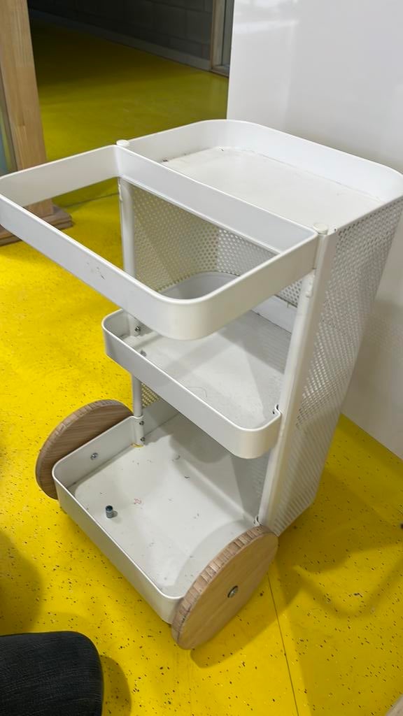 Karretje, Divers, Accessoires de bureau, Enlèvement, Utilisé