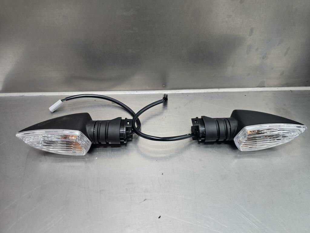 Knipperlicht Yamaha MT-125 origineel mt 125 r 125, Motos, Enlèvement ou Envoi, Utilisé