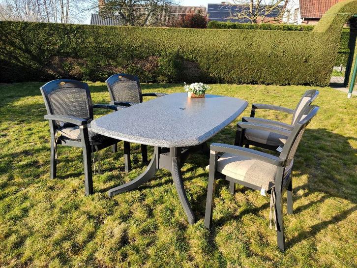 Tuinset (tafel en 4 stoelen), Tuin en Terras, Tuinsets en Loungesets, Zo goed als nieuw, Tuinset, 4 zitplaatsen, Ophalen