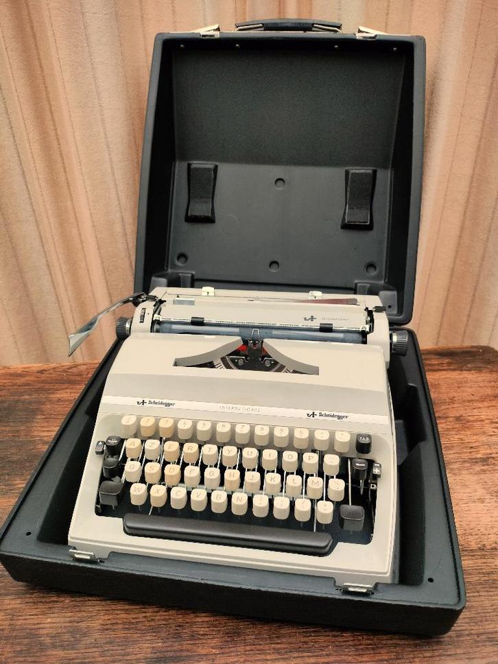 Typemachine Scheidegger International. 1970 Made in Germany., Diversen, Overige Diversen, Gebruikt, Ophalen