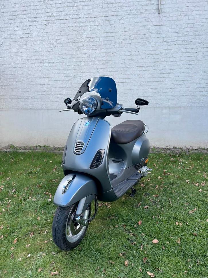 Vespa LX50 B klasse full option, Fietsen en Brommers, Scooters | Vespa, Zo goed als nieuw, Vespa LX, Klasse B (45 km/u), Benzine