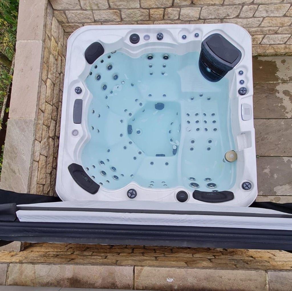 Neuf jacuzzi /bain nordique Rebais 45%🔥livraison offerts, Jardin & Terrasse, Enlèvement