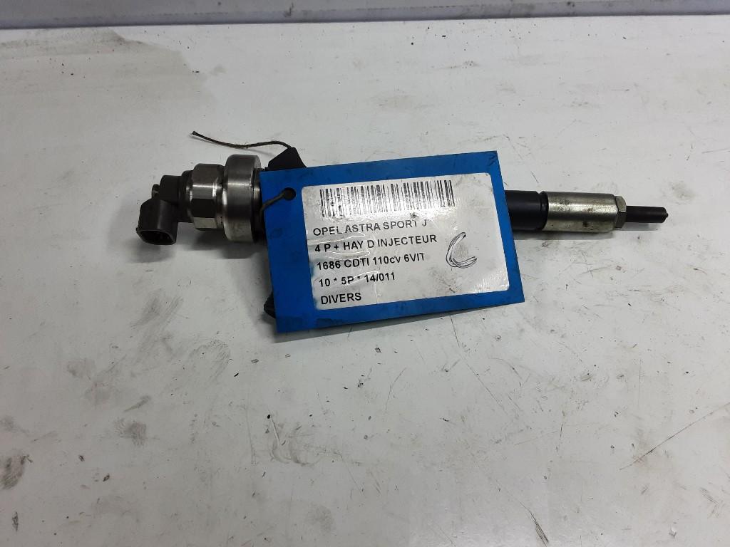 INJECTEUR Astra J Sports Tourer (PD8 / PE8 / PF8) (ECEF05), Autos : Pièces & Accessoires, Systèmes à carburant, Opel, Utilisé