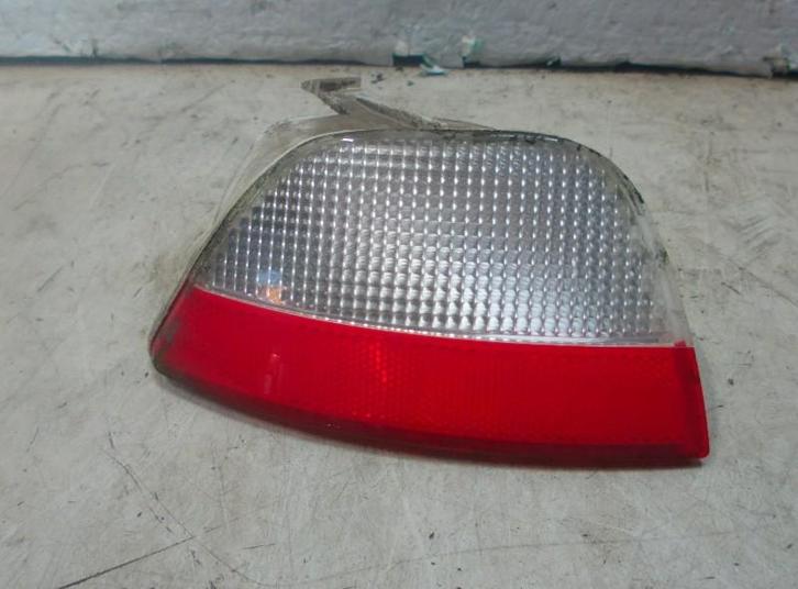 ARRIÈRE UP LIGHT DROIT Ford Focus 1 (01-1998/11-2004), Autos : Pièces & Accessoires, Éclairage, Ford, Utilisé