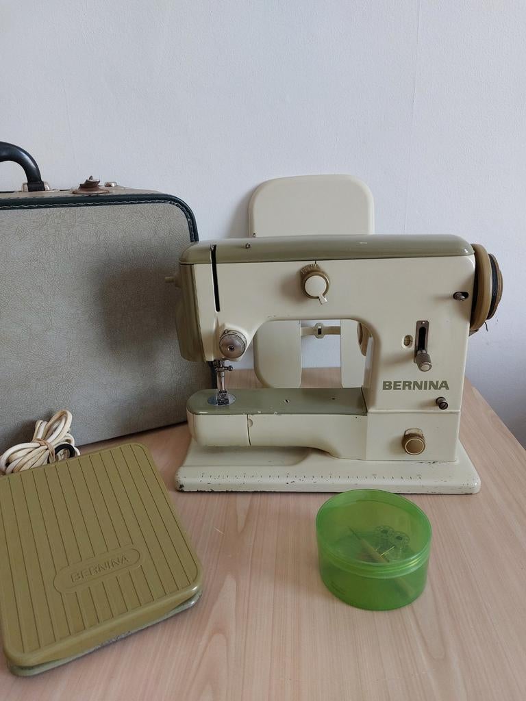 Machine à coudre BERNINA, Ophalen, Naaimachine, Bernina