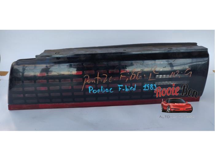 Feu arrière gauche d'un Pontiac Firebird, Autos : Pièces & Accessoires, Éclairage, Pontiac, Utilisé, 3 mois de garantie, Enlèvement ou Envoi