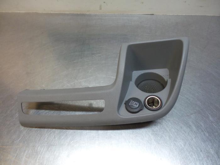 Porte-gobelet d'un Citroen Jumper (Jumper 06-), Autos : Pièces & Accessoires, Habitacle & Garnissage, Citroën, Utilisé, 3 mois de garantie