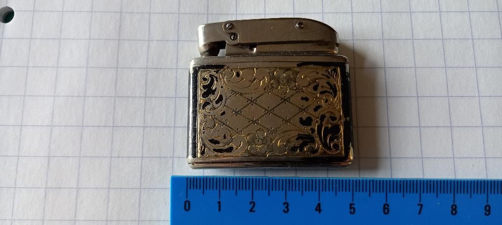 Vintage aansteker, Verzamelen, Ophalen of Verzenden, Gebruikt, Aansteker