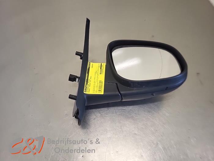 Buitenspiegel rechts van een Renault Kangoo, Auto-onderdelen, Spiegels, Renault, Gebruikt, 3 maanden garantie, Ophalen of Verzenden