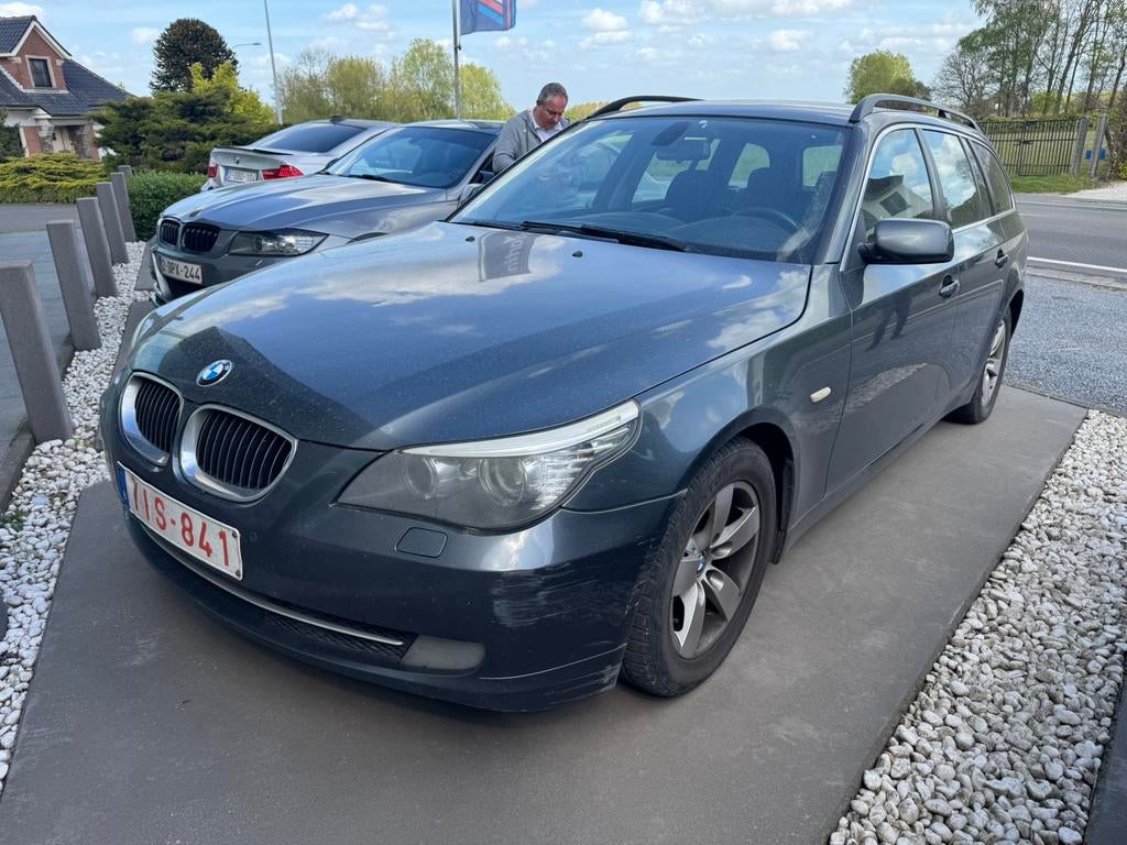 BMW 525d 3L EURO4 502.000 km 2008, Auto's, BMW, Achterwielaandrijving, Zwart, Leder, 5 deurs