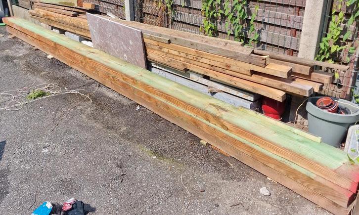 Poutres de bois, Bricolage & Construction, Bois & Planches, Comme neuf, Poutre, 300 cm ou plus, 50 mm ou plus, Imprégné, Enlèvement
