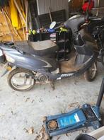 Kapotte scooter of brommer gezocht, Fietsen en Brommers, Ophalen, Gebruikt, Overige typen, Overige merken