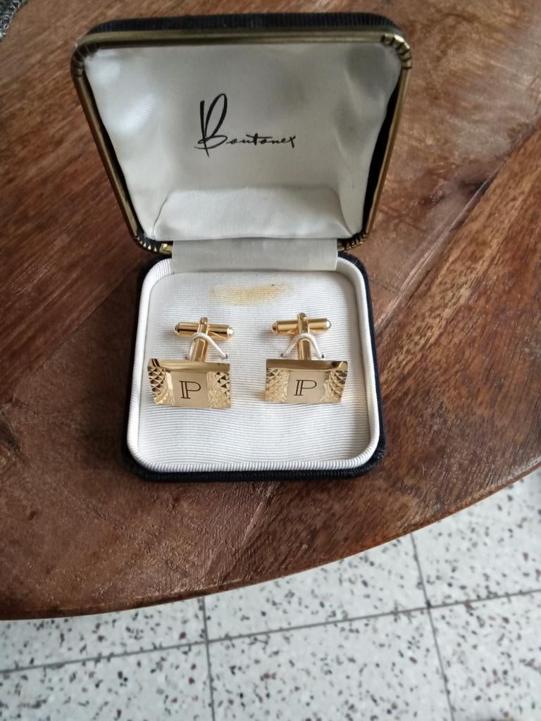 Boutons de manchette