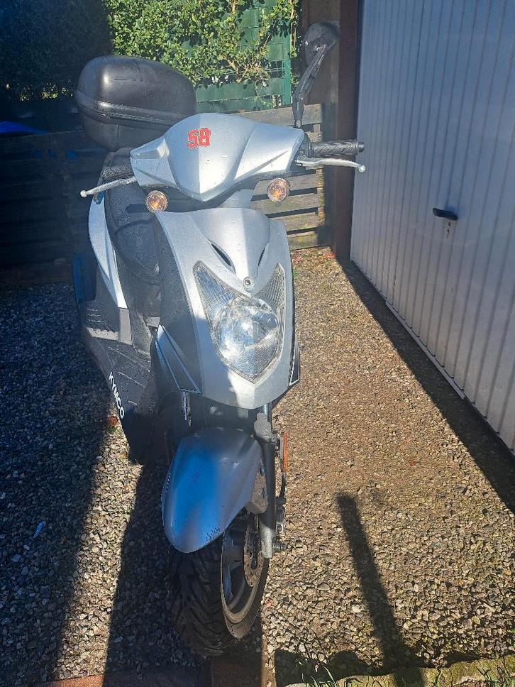 A vendre scooter kymco agillity 125cc, Vélos & Vélomoteurs, Scooters | Kymco, Comme neuf, Agility, Classe B (45 km/h), Essence