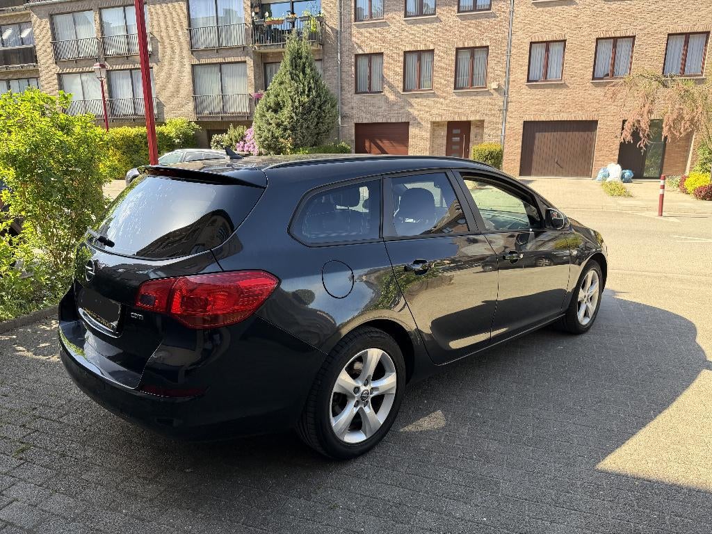 Opel Astra J 1.7 cdti/Navi/Airco/Euro5, Auto's, Zwart, Astra, Euro 5, Testrit aan huis