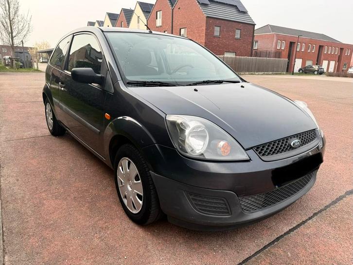 Ford Fiesta 1.3 essence ct ok, Autos, Ford, Particulier, Fiësta, Essence, Euro 4, Boîte manuelle, Enlèvement