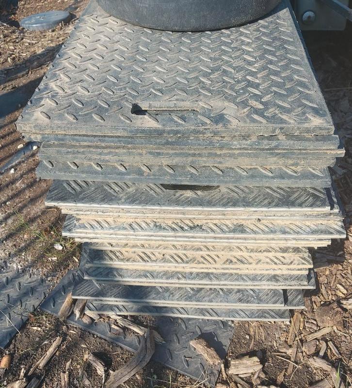 TE HUUR: rijplaten, Bricolage & Construction, Plaques & Panneaux, Enlèvement