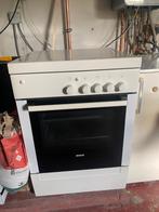 Gasfornuis Bosch met oven zeer propere staat, Huis en Inrichting, Ophalen