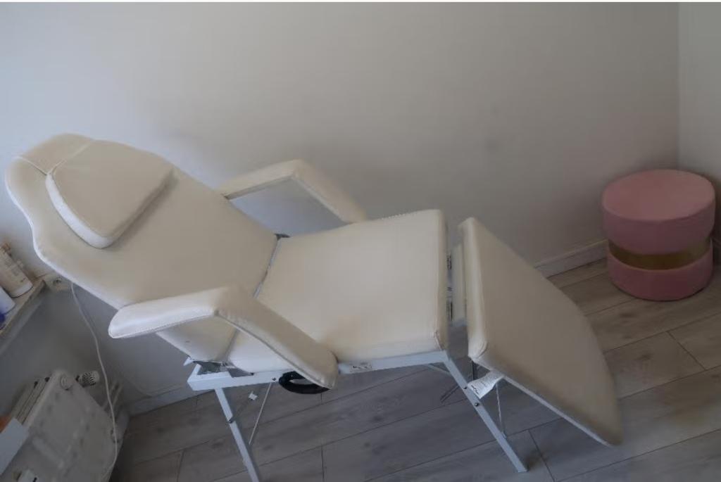 Lit de traitement, Maison & Meubles, Chaises, Comme neuf, Une, Synthétique, Métal, Blanc, Enlèvement