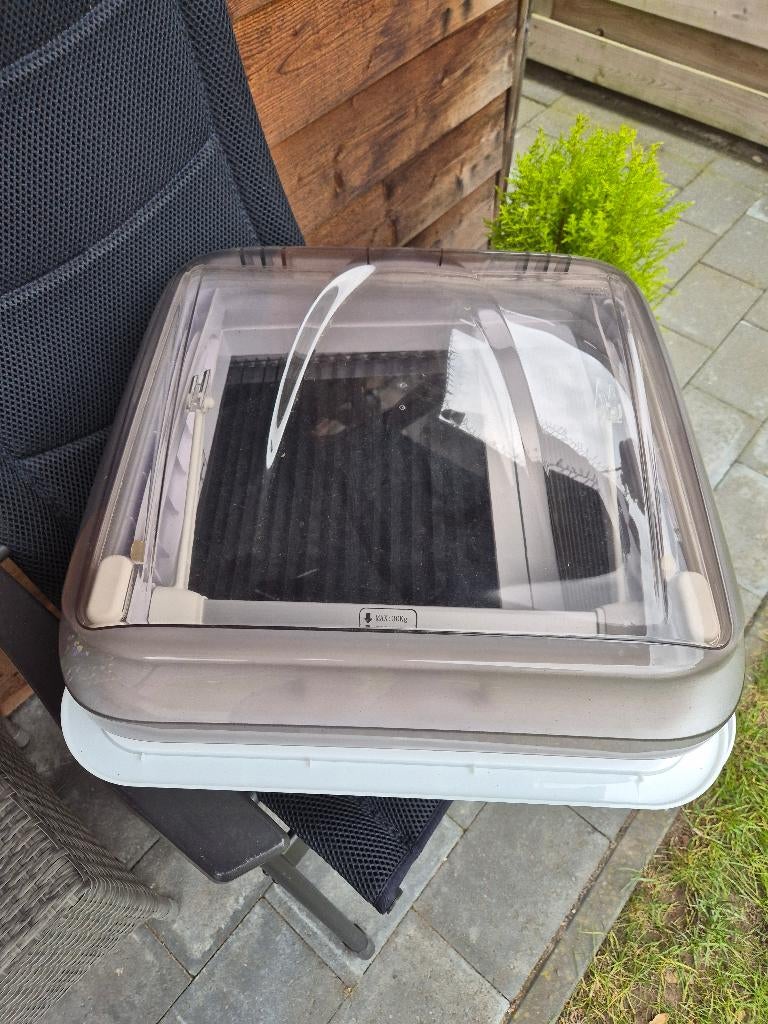 DWS Camping RV dakluik 40cm x 40cm, Ophalen, Zo goed als nieuw