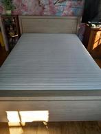 bed met lattenbodem en matras, Ophalen, Tweepersoons, 140 cm, Zo goed als nieuw
