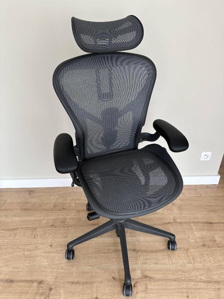 Herman Miller Aeron bureaustoel Size B - Graphite, Huis en Inrichting, Bureaustoelen, Zo goed als nieuw, Bureaustoel, Grijs, Ergonomisch