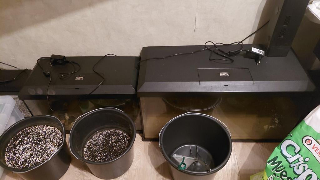 2 jewel aquariums een 60l en een 110 l, Animaux & Accessoires, Poissons | Aquariums & Accessoires, Enlèvement