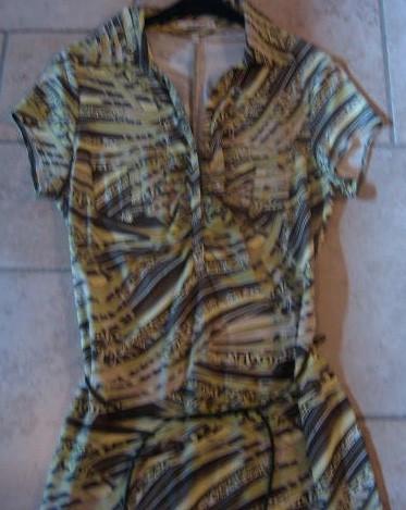 Robe fraîche avec ceinture en cuir « Steilmann » m 42, Vêtements | Femmes, Robes, Enlèvement, Comme neuf