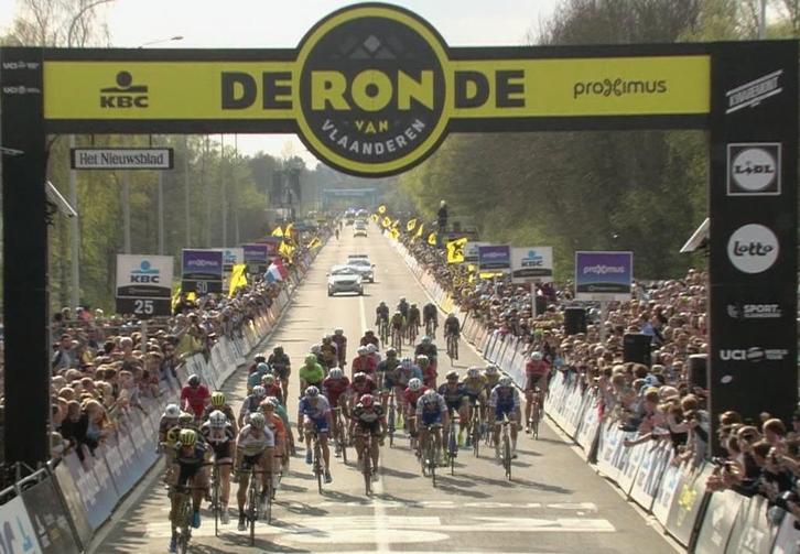 Ticket Ronde van Vlaanderen - wielertoeristen  04/04, Tickets en Kaartjes, Sport | Overige, Eén persoon, April